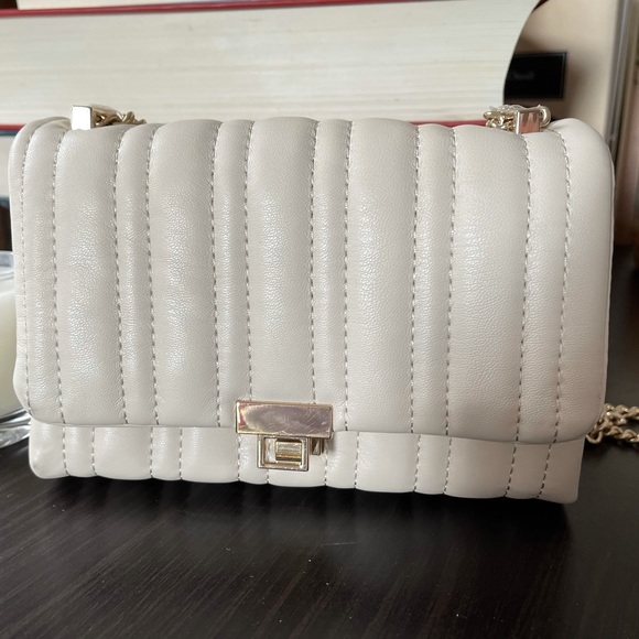 Zara Handbags - White Zara purse